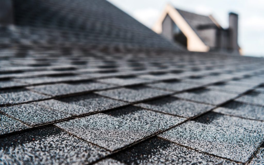 How to Replace a Roof Shingle